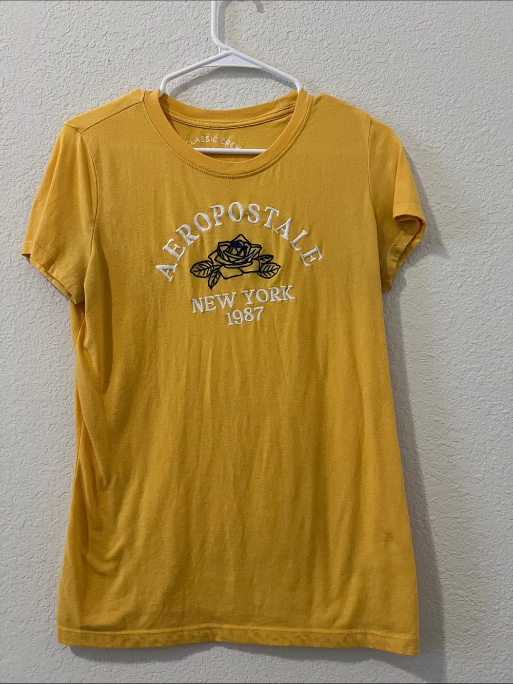 Aeropostale Yellow Graphic Rose Logo Short Sleeve Tee